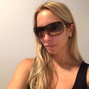 Chanel sunglasses with pearl